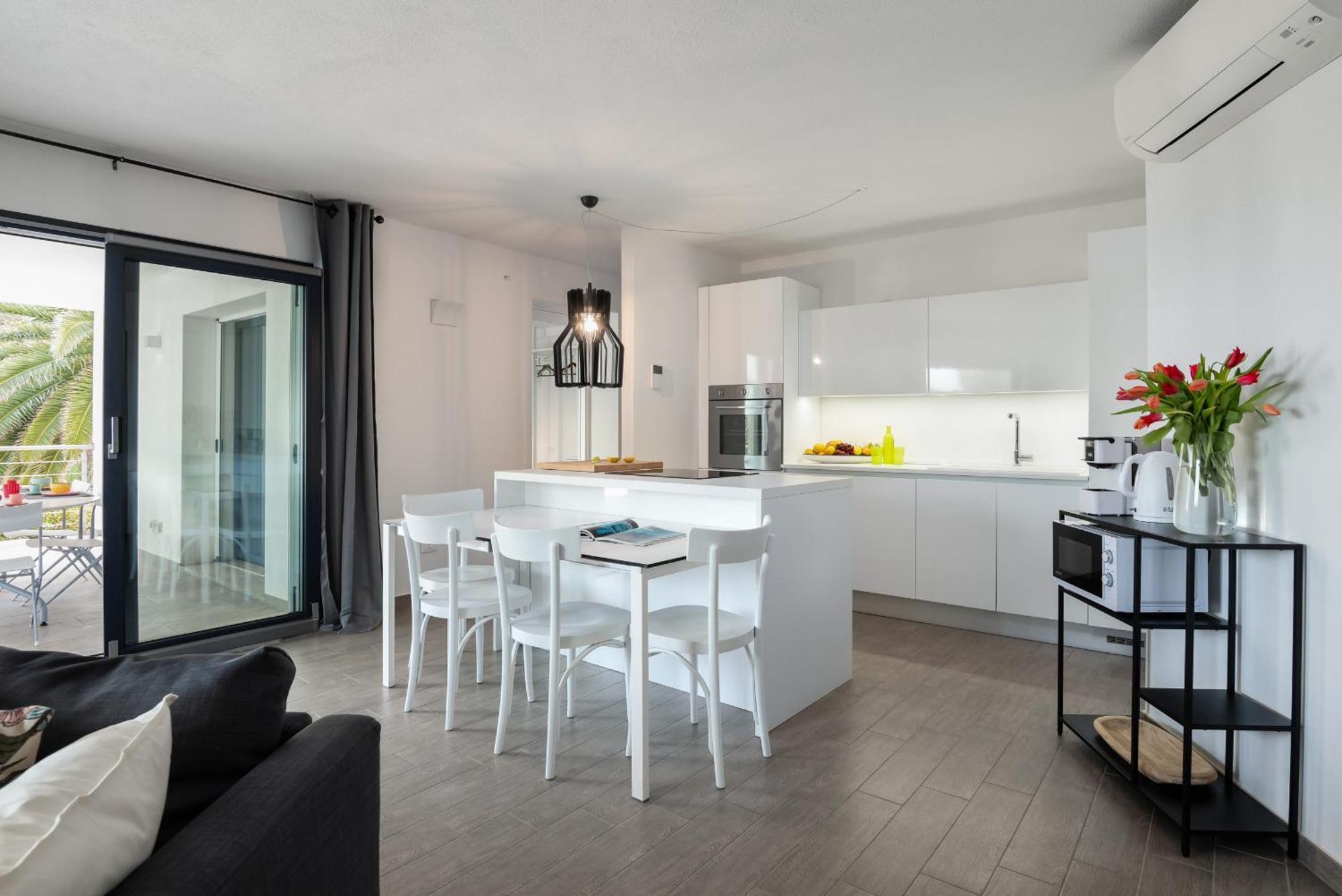 Wlofts 11, 12 & 14 By Klodge Olbia Luaran gambar