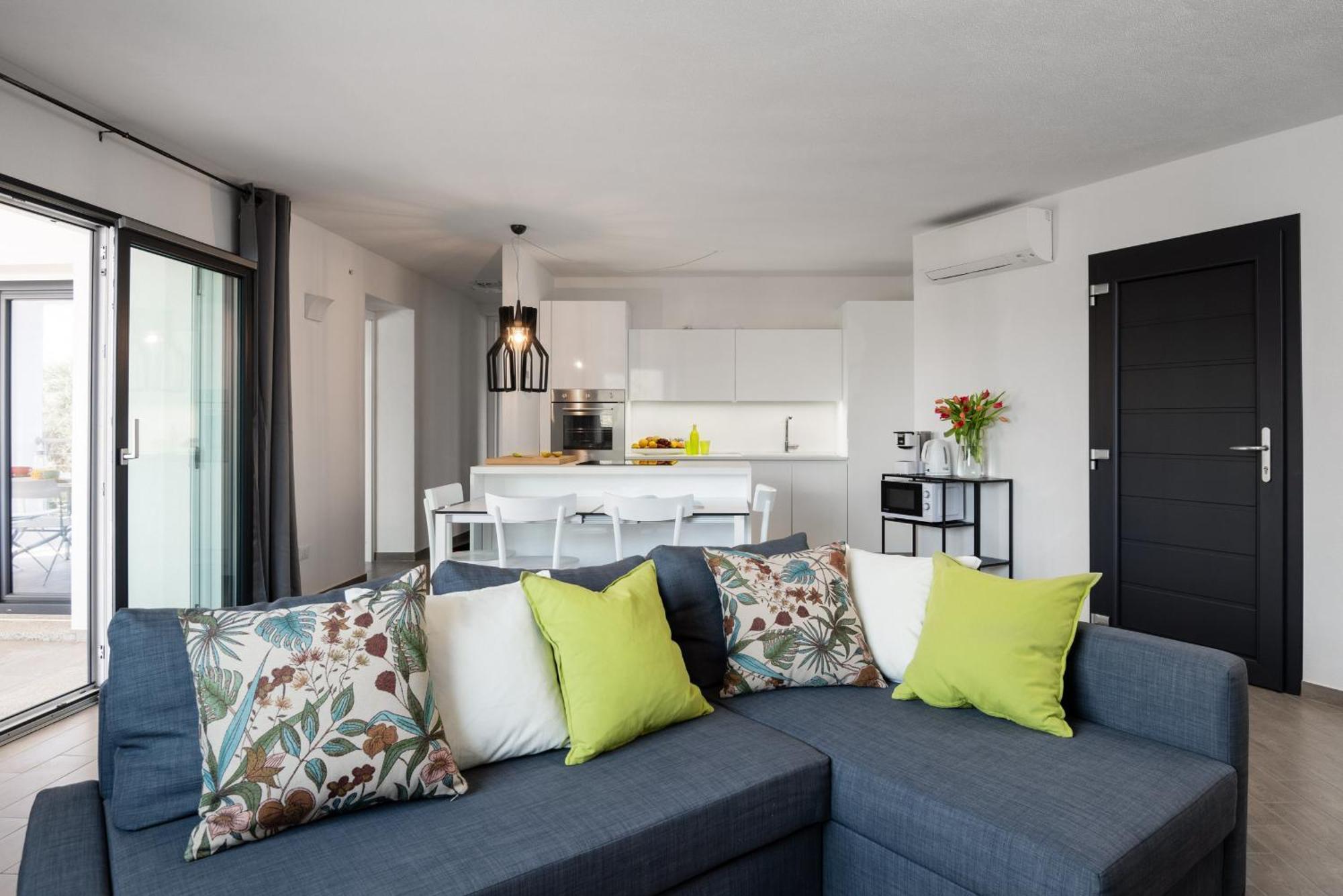 Wlofts 11, 12 & 14 By Klodge Olbia Luaran gambar